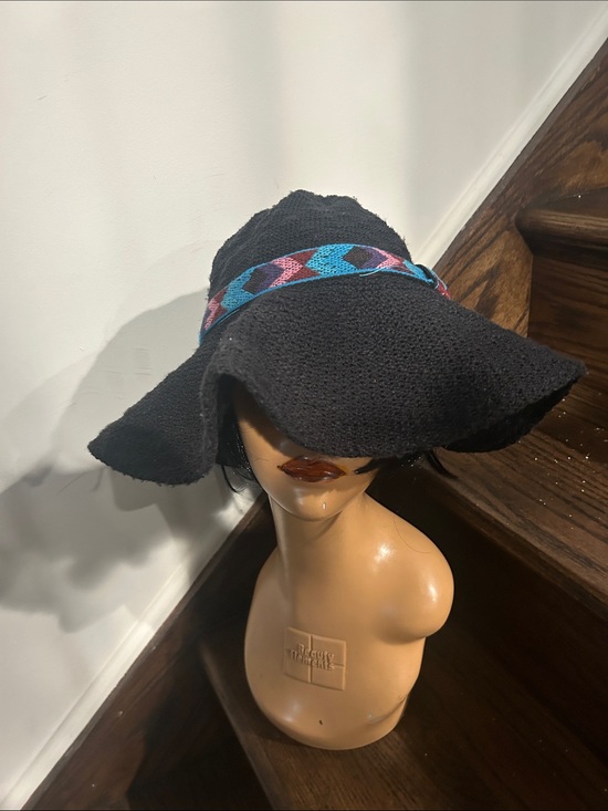 Claire's Accessories - Black Wide-Brim Woven Sun Hat with Aztec Style Turquoise & Purple Band
